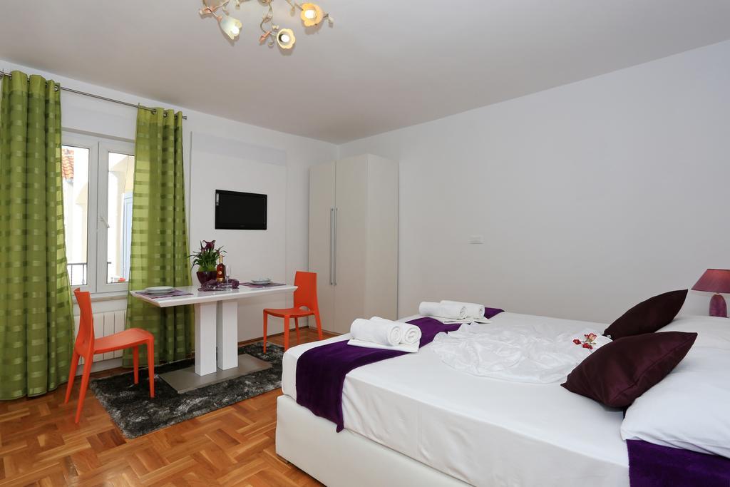 Apartments Maruna Self Check-In Zadar Ngoại thất bức ảnh
