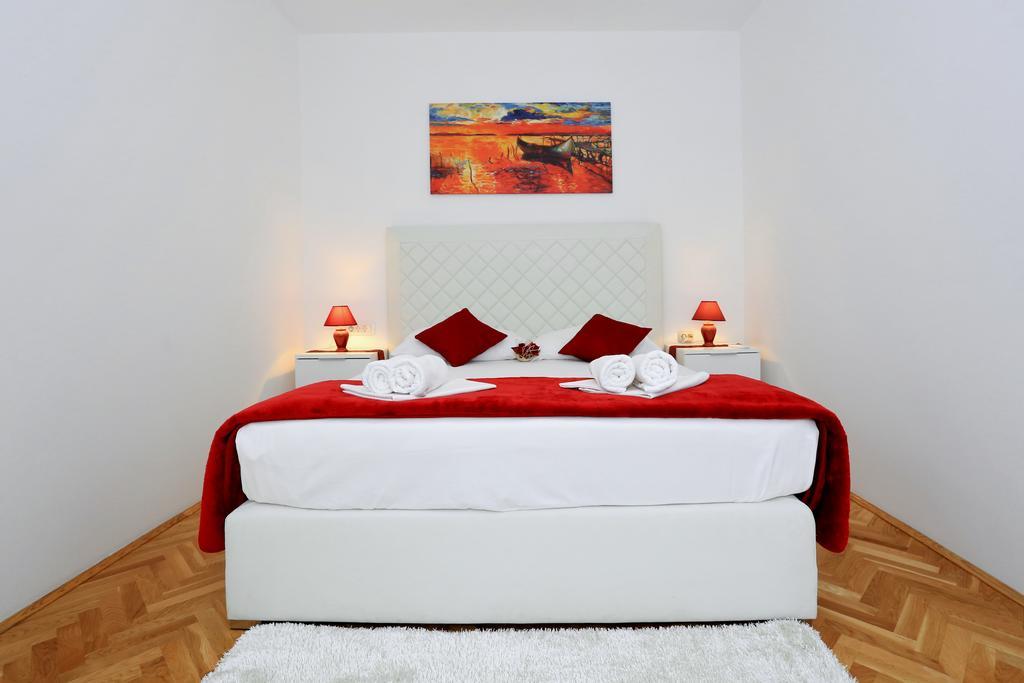 Apartments Maruna Self Check-In Zadar Ngoại thất bức ảnh