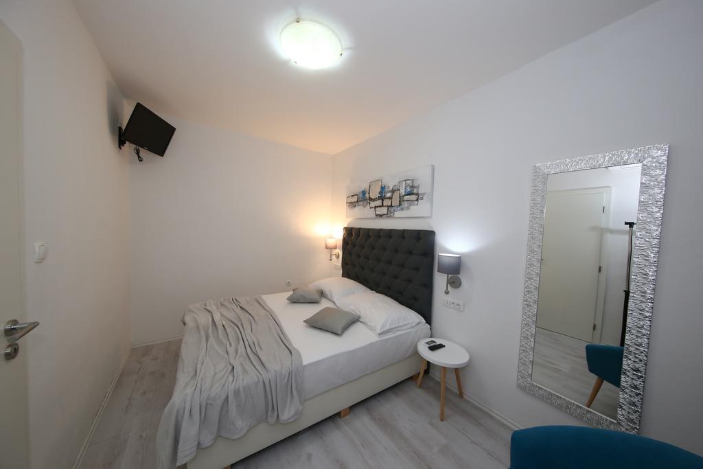 Apartments Maruna Self Check-In Zadar Ngoại thất bức ảnh
