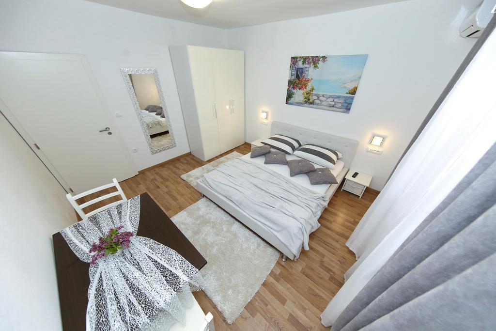 Apartments Maruna Self Check-In Zadar Ngoại thất bức ảnh